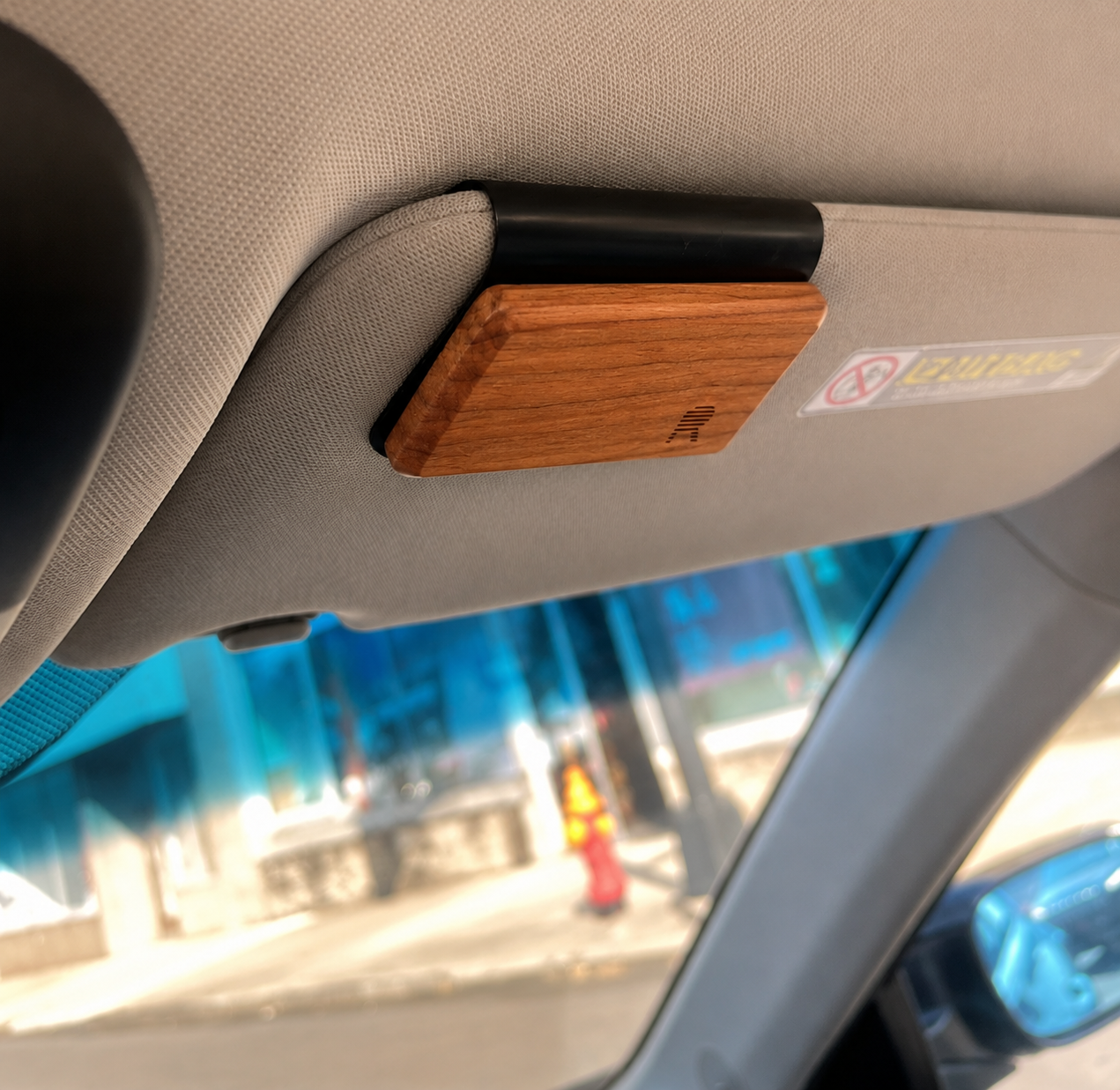 Aroma Sun Visor Wood Air Freshener